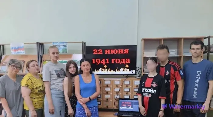 i (3) (1)